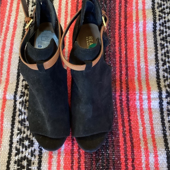 Kenneth Cole Reaction Shoes - Kenneth Cole Reaction Black Suede Cut Out Booties Women 7.5